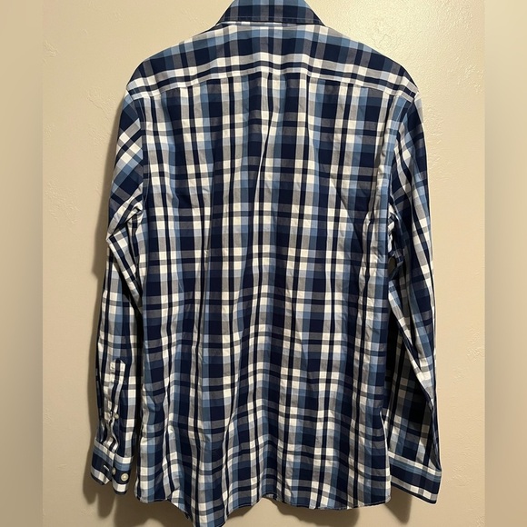 Banana Republic Men's Non Iron Tailored, Slim Fit Button Up Shirt - Picture 9 of 10